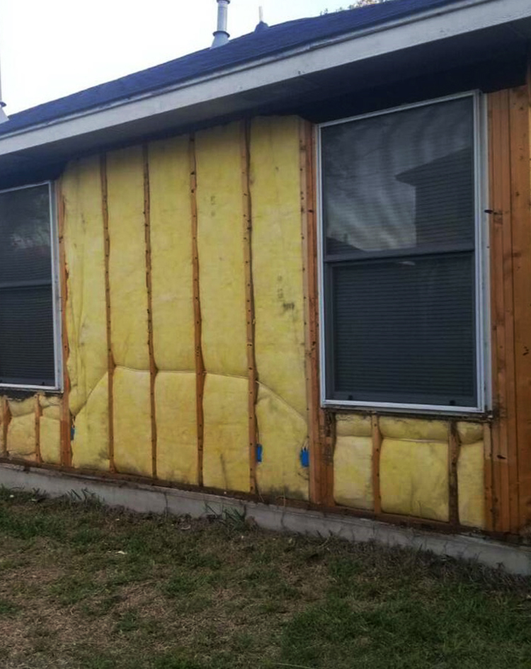 Siding job being performed by Wildlife X team Oklahoma City